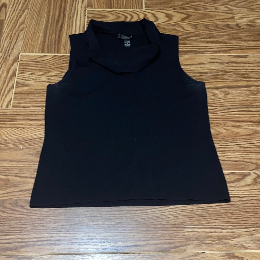 Women’s Size XL Pointelle Blouse.